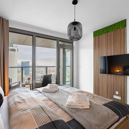 Bnb Eurovea Tower - Luke Danube Suite 25 Bratislava Exterior photo