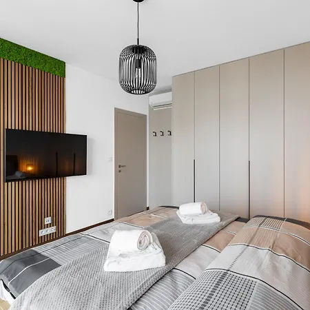 Bnb Eurovea Tower - Luke Danube Suite 25 Bratislava Exterior photo